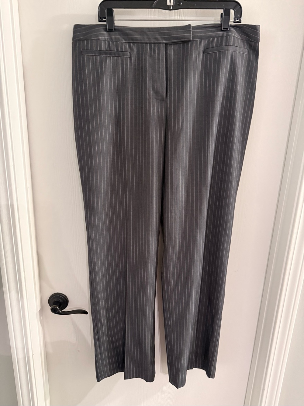 Merona Size 14 Women's Gray Pinstripe Dress Pants